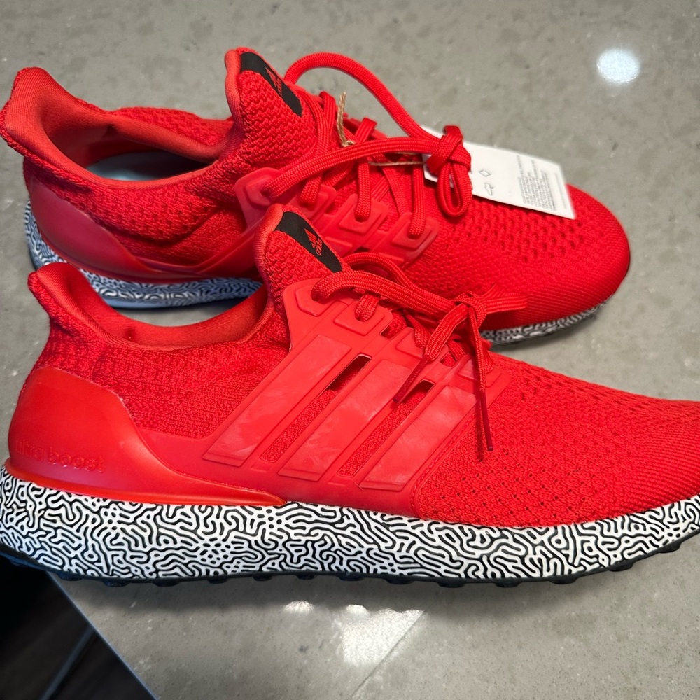 Adidas Ultraboost DNA Size 10.5